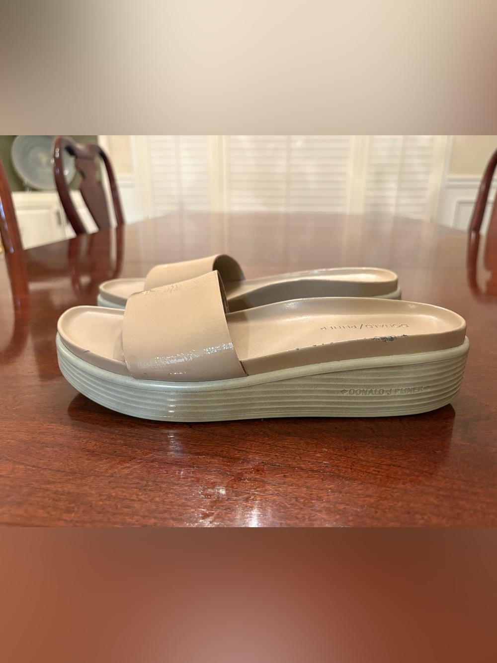 Donald Pliner Tan Nude Platform Slide Sandals, US Women’s 9